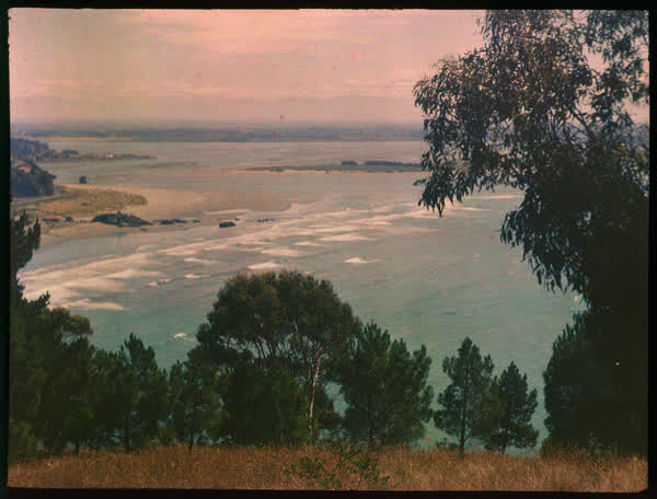 View of Sumner Beach and Southshore, 1950