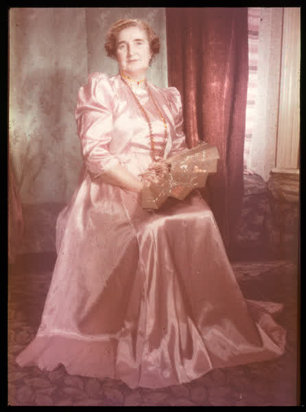 Woman with a fan, 1950