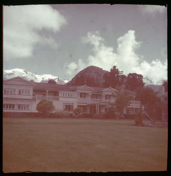 Franz Josef Glacier Hotel, 1900