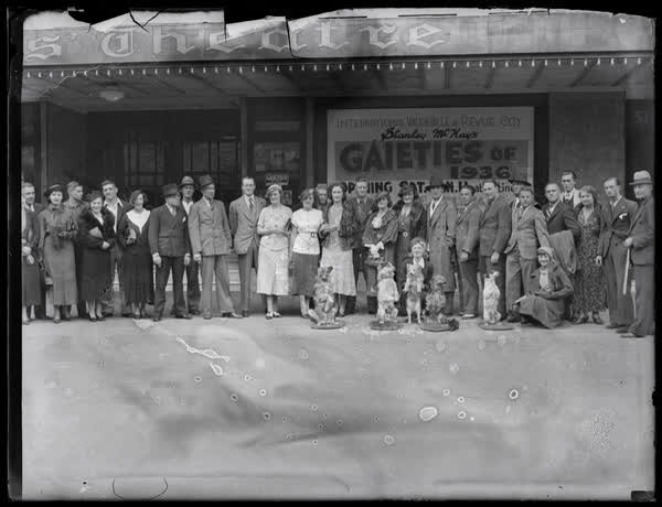 Stanley McKay’s Gaieties Vaudeville and Revue Company cast, 1936