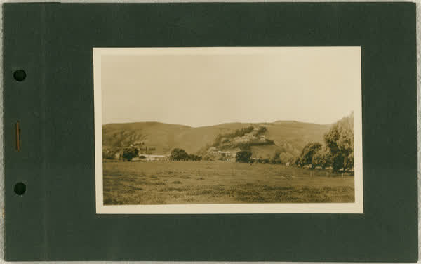 Distant view of Cashmere Sanatorium and Coronation Hospital, 1913