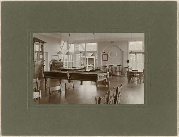 Middle Sanatorium interior, 1913
