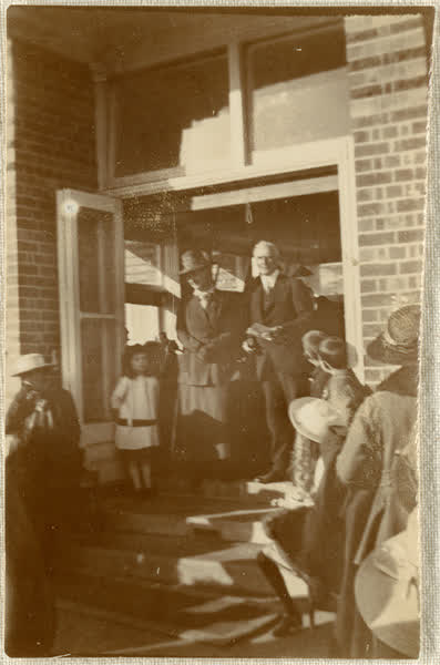 Presentation of prizes, 1918