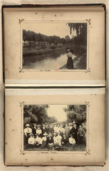 Mill Island in the Avon River and group portrait, 1900