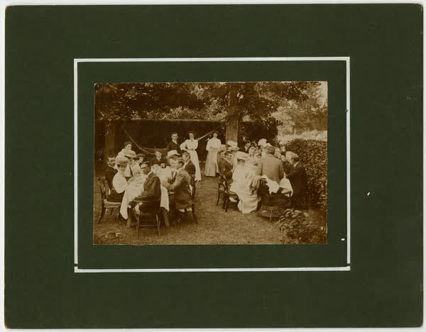 Oram family Christmas Lunch, 1900