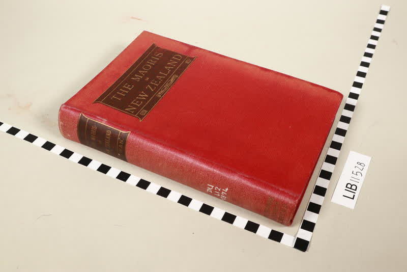 Book: The Maoris of New Zealand, 1910