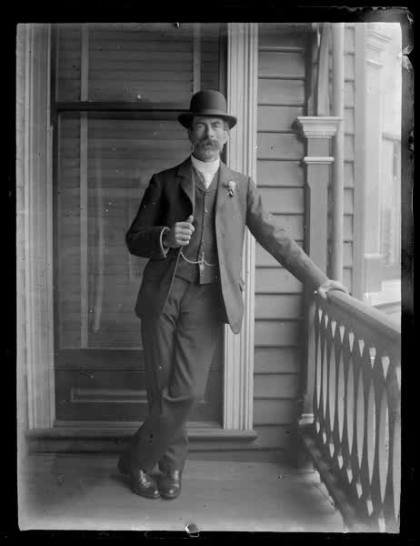 Man wearing a suit, 1900