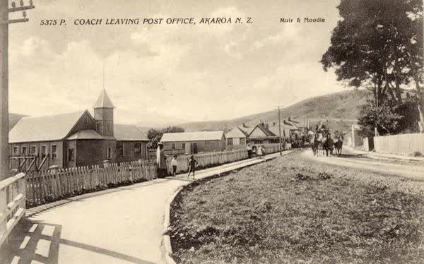 Coach on Rue Lavaud, 1906
