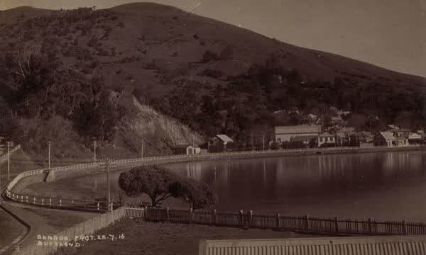 Akaroa Beach and Harbour, 1916