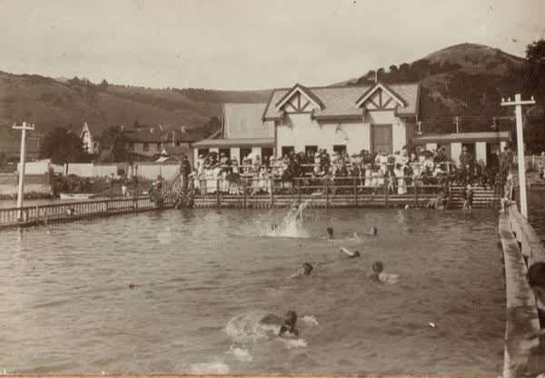 Akaroa sea-bath and Bathing Sheds, 1911