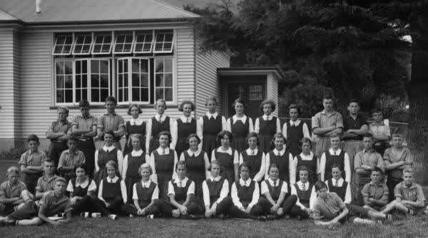 Akaroa District High School class, 1937