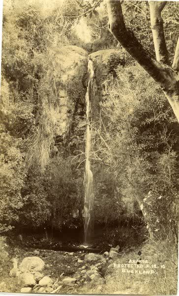 Newtons WaterfallJan Shuttleworth collection, 1910