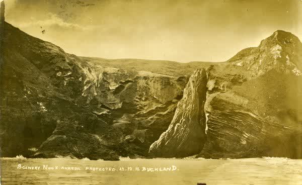 Cliffs of Scenery NookJan Shuttleworth collection, 1911