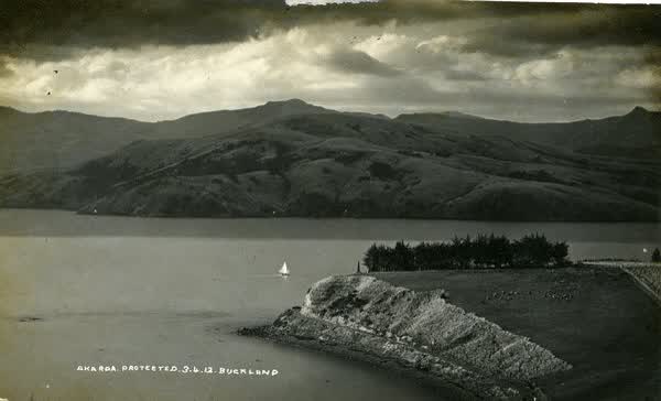 Green’s Point with Britomart MonumentJan Shuttleworth collection, 1913