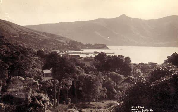 Beach Road from the end of Rue LavaudJan Shuttleworth collection, 1916