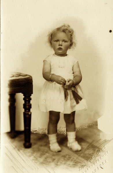 Elizabeth Newton portraitJan Shuttleworth collection, 1928