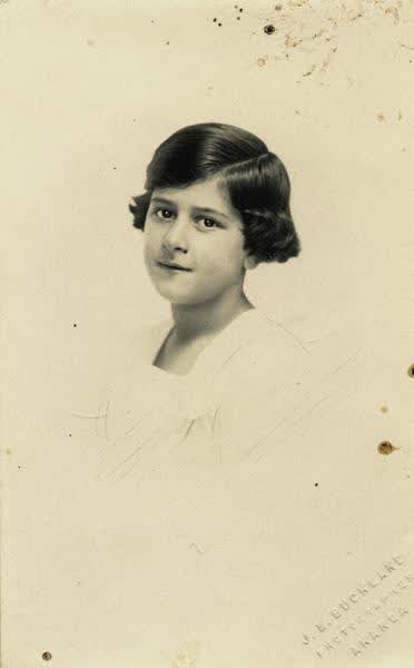 Stephanie Armstrong portraitJan Shuttleworth collection, 1928