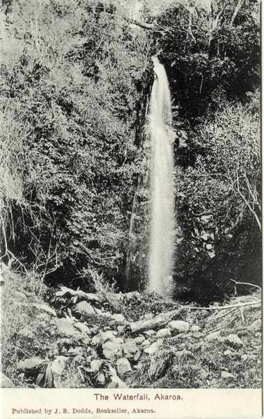 Newtons Waterfall in AkaroaJan Shuttleworth collection, 1902
