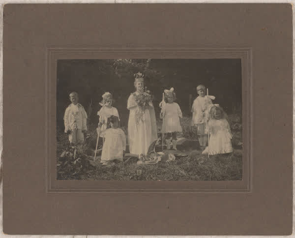 Queen Carnival in Sheldon Park, 1920