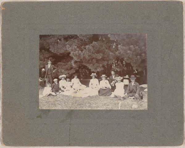 Picnic at Pines Beach, 1900
