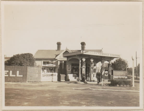 Bealey Service Station, 1928