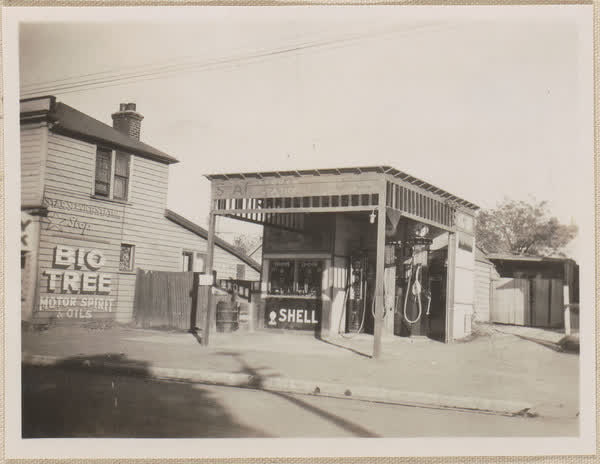 Star Service Station, 1928