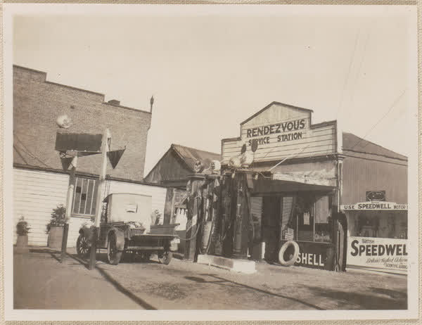 Rendezvous Service Station, 1928