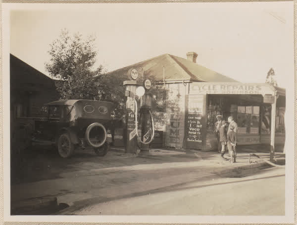 Petrol station, Woolston, 1928