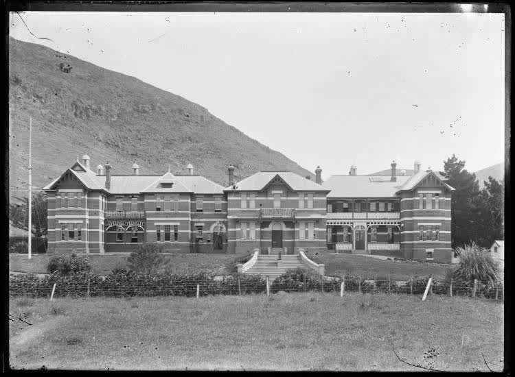 Sumner School for the Deaf, 1920
