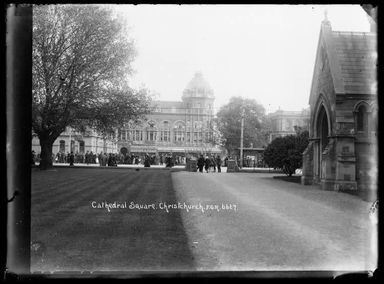 Cathedral Square, Christchurch, 1910