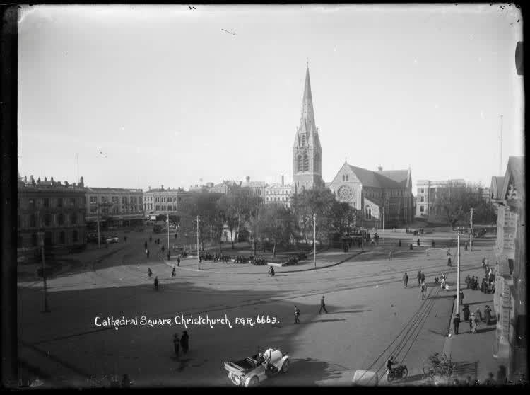 Cathedral Square, Christchurch, 1910