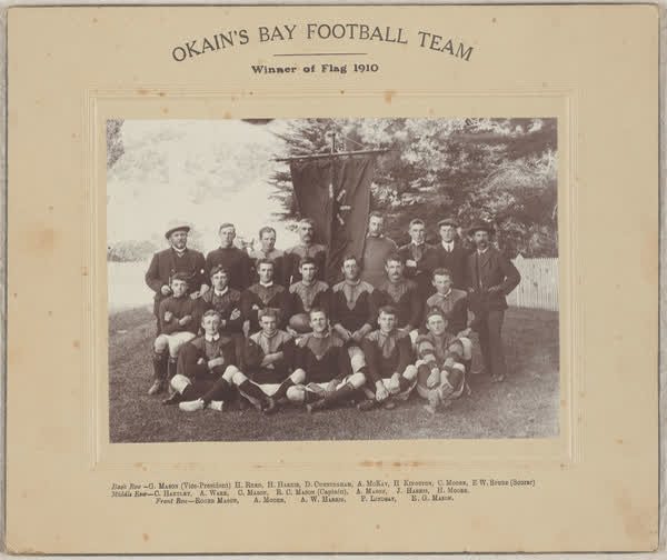 Okain's Bay Football Team, 1910
