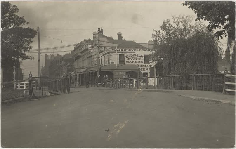 Cashel Street bridge, 1910