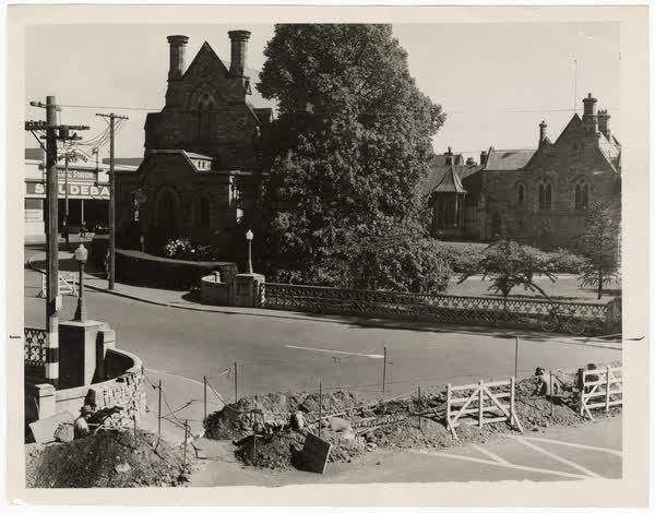 Road works outside the Provincial Council Buildings, 1885