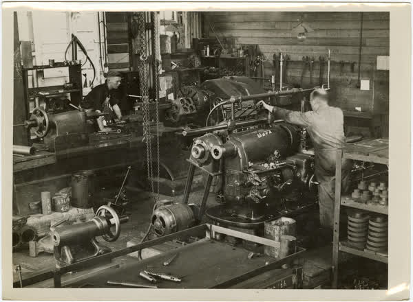 Fitters and turners workshop, 1940