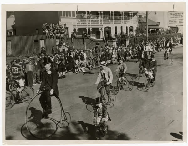 Cyclists in the centennial procession, 1940