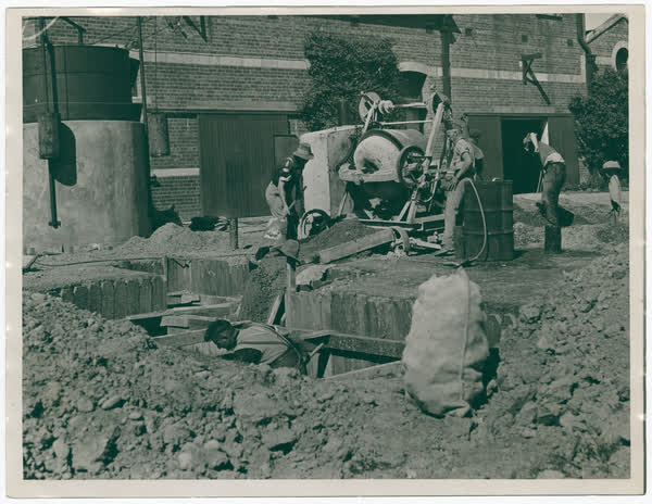 Installation at the water pumping station, Colombo Street, 1941