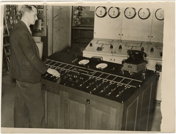 MED control boards, 1941