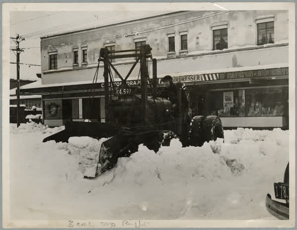 Snow at Carlton Corner, 1945