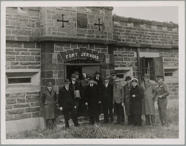 Fort Jervois inspection, 1940