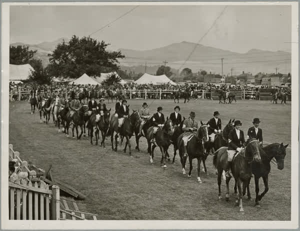 Grand parade at Christchurch Show, 1941