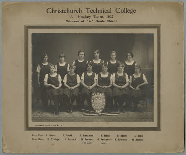 Christchurch Technical College A Hockey team, 1920