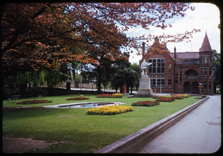 Scott Memorial, Christchurch, 1950