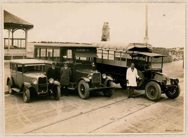 Mr Smith with three vehicles, 1920