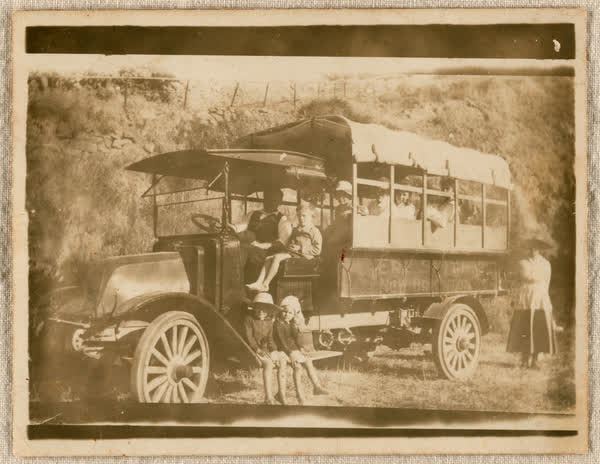 Passengers of a bus, 1900