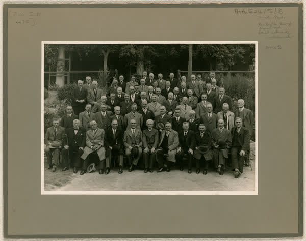 Municipal conference group portrait, 1937
