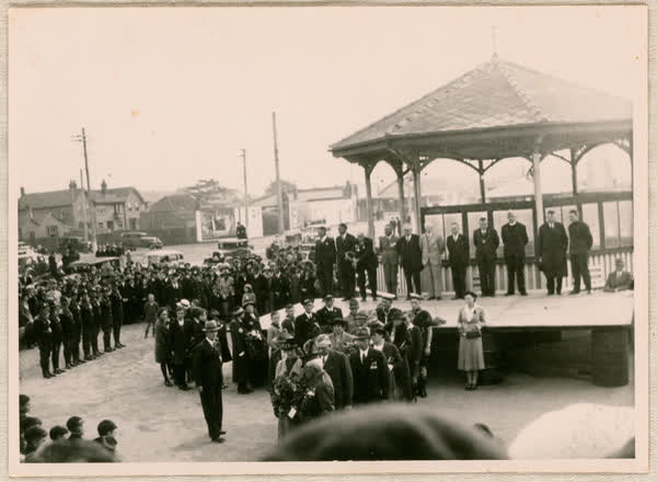 ANZAC Day wreath laying ceremony, 1938