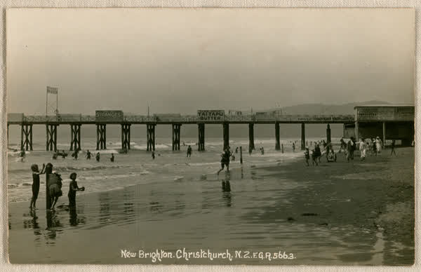 New Brighton, Christchurch postcard, 1910