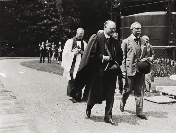 Lord Bledisloe with clergy for golden jubilee, 1933