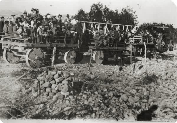 Queen Mary Hospital traction engine, 1917